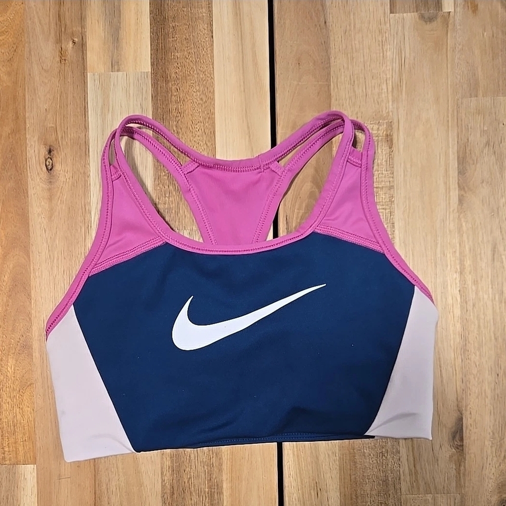 NIKE INFINITY MEDIUM SUPPORT POCKETS SPORTS BRA SIZE SMALL Solid Pad